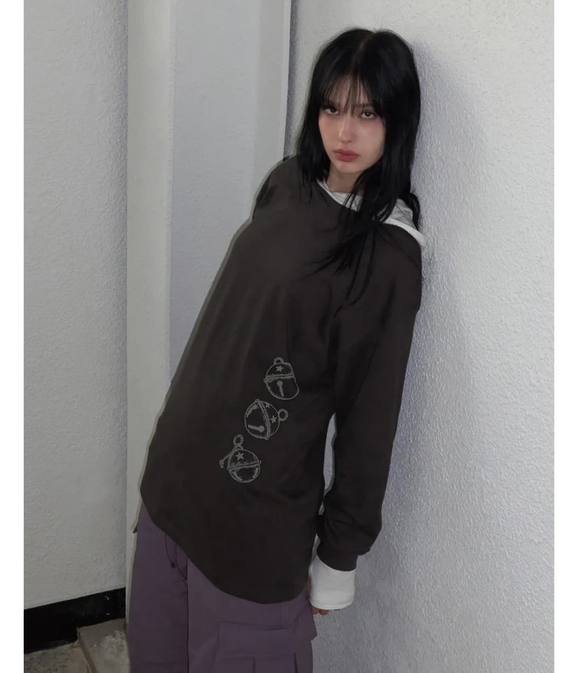 [새상품] rense 렌세 오버사이즈 벨 그래픽 티셔츠 챠콜 상품이미지8