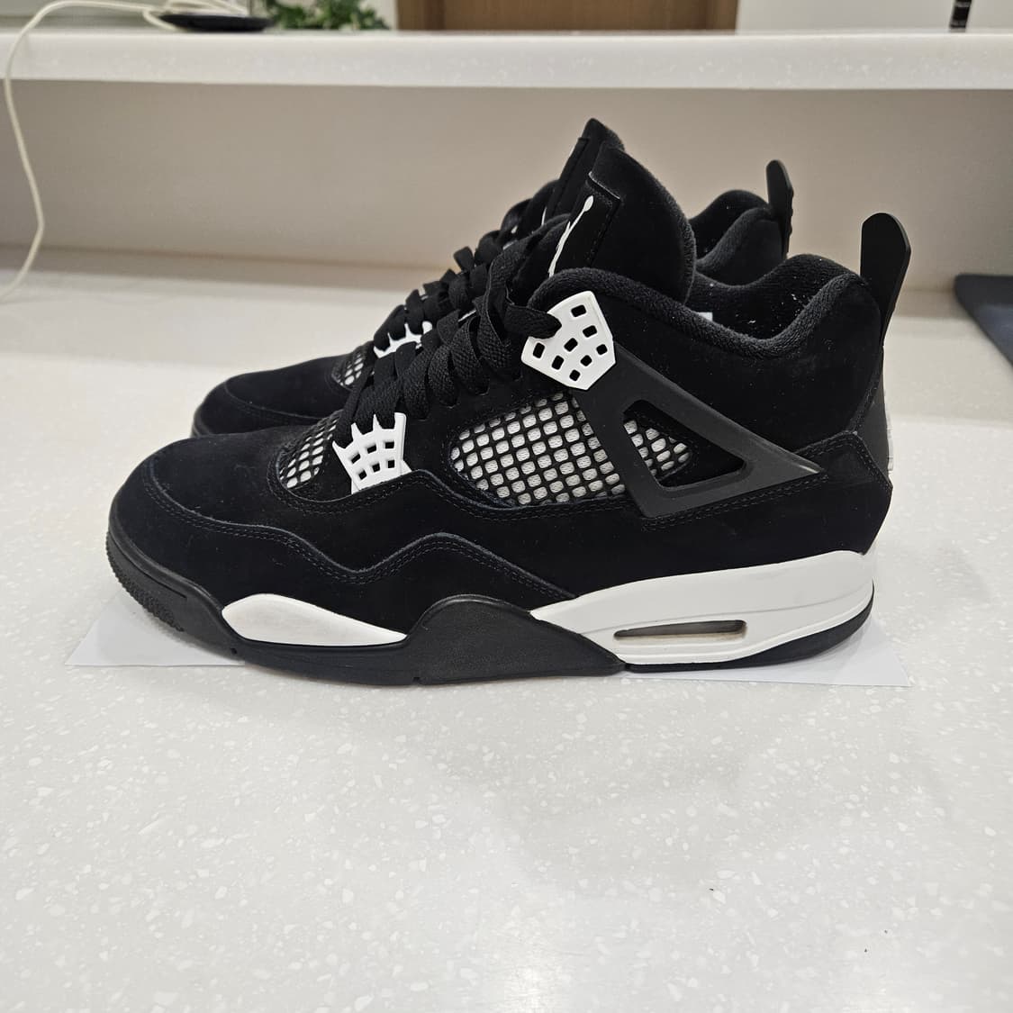 조던4  화이트썬더  275 판매 상품이미지3