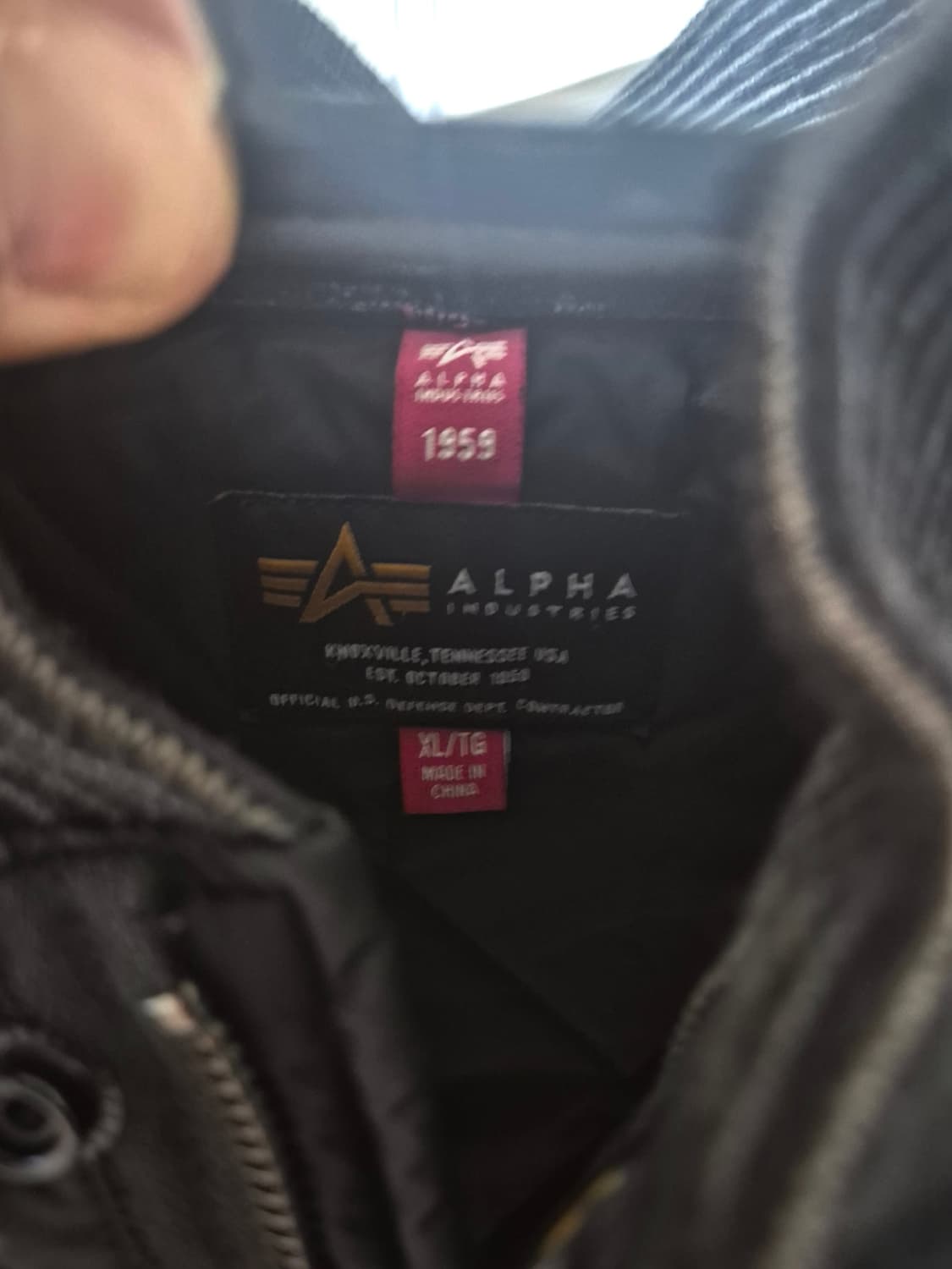 알파 인더스트리(Alpha Industries) 퀼팅 유틸리티 재킷으로, 상품이미지3
