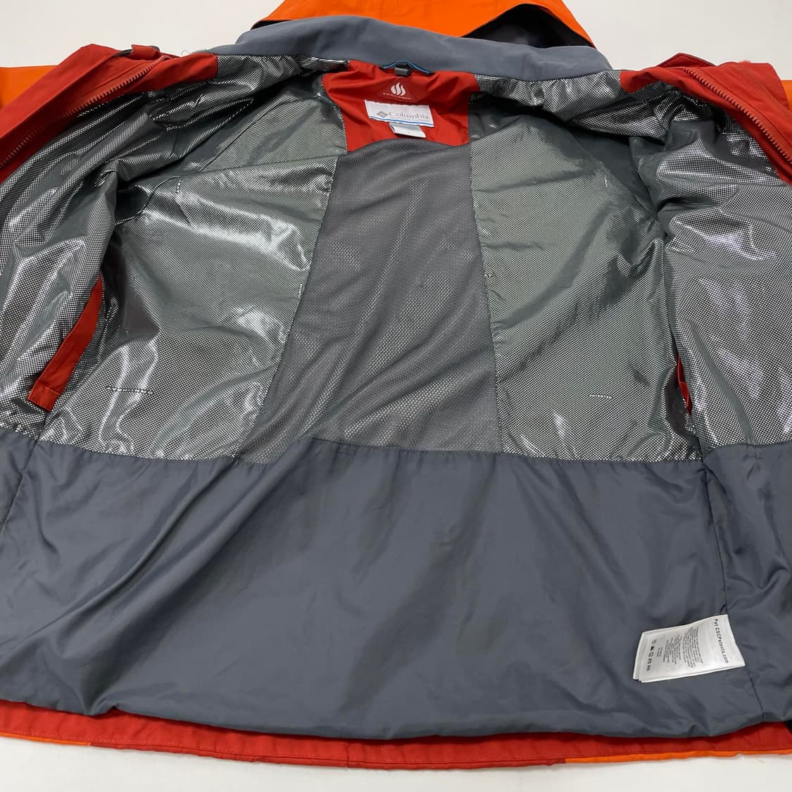 컬럼비아 바람막이 상품이미지2