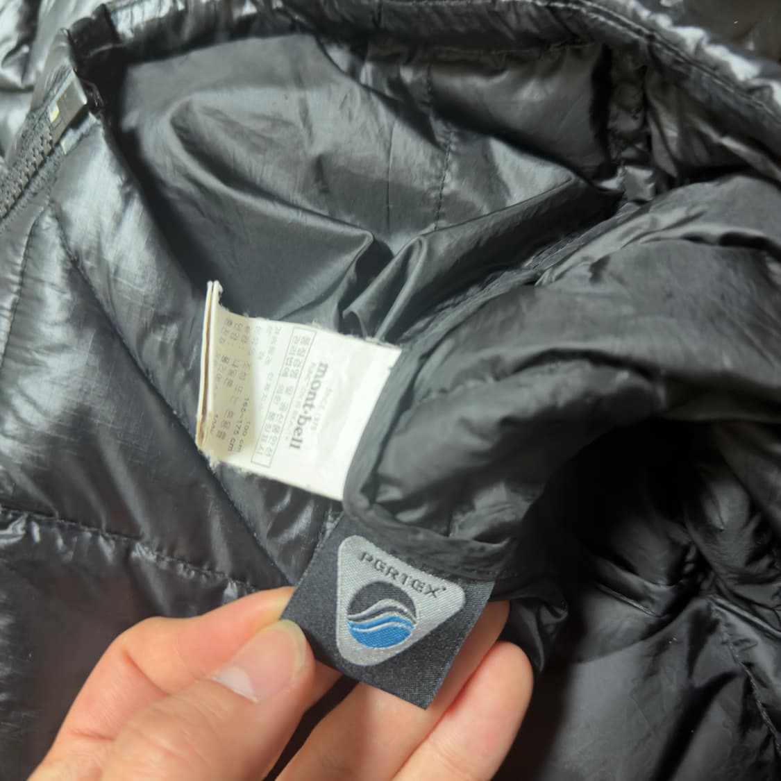 몽벨 유광 경량패딩 상품이미지5