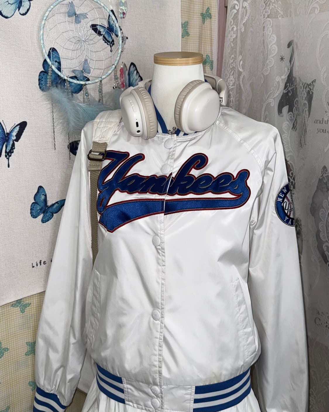 엠엘비 화이트 & 블루 양키스 야구점퍼  상품이미지2