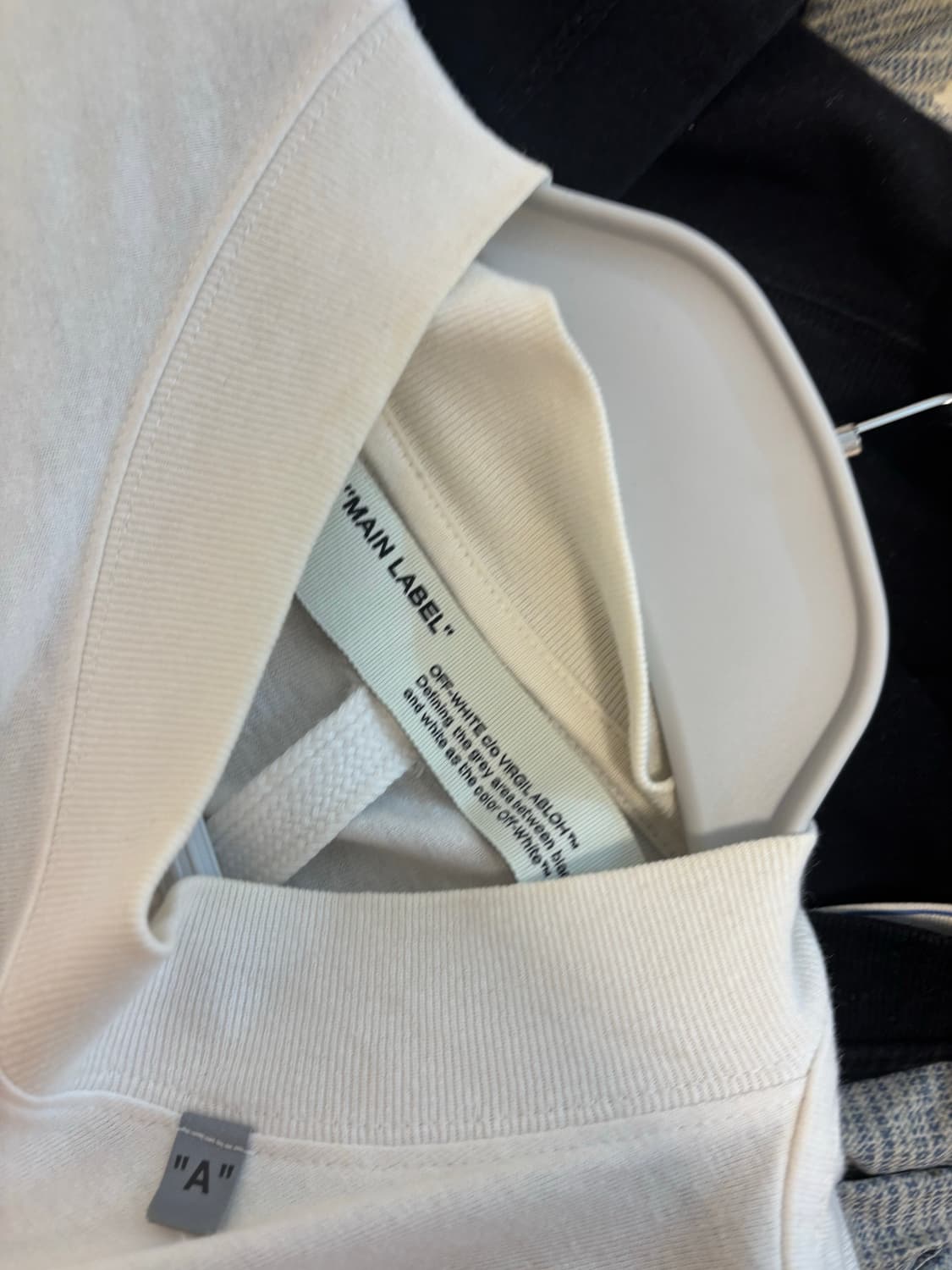 오프화이트 롱슬리브 라지 상품이미지3