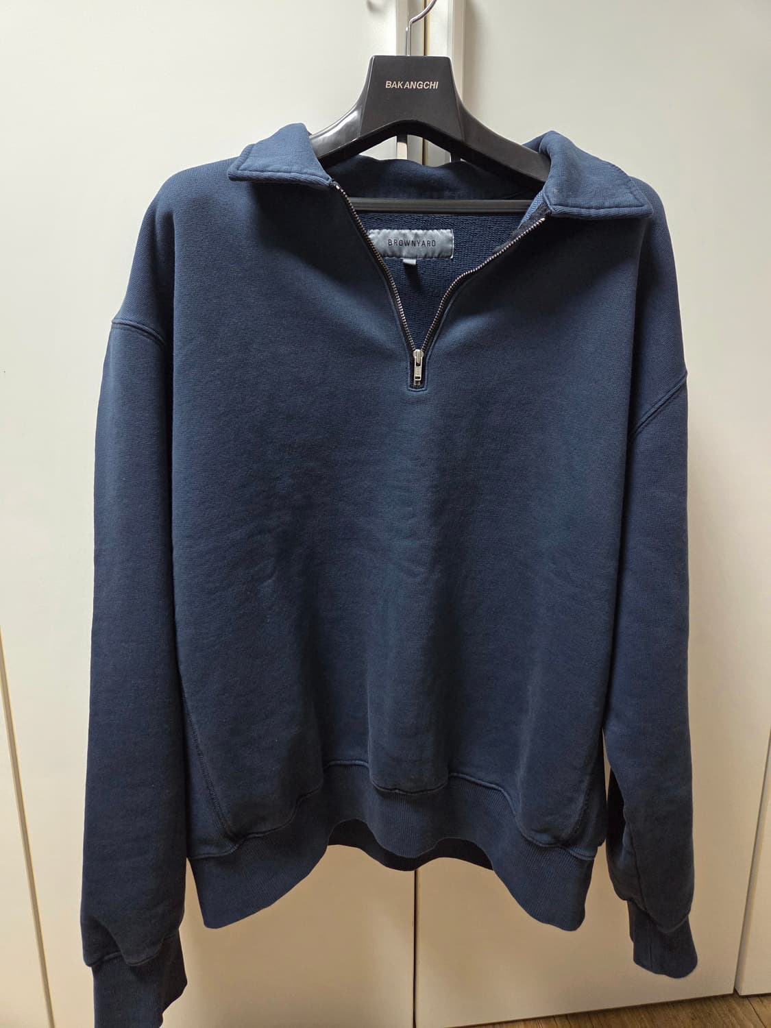 (4) 브라운야드 25FW 워시드 스웻 하프집업  네이비  새상품 상품이미지1