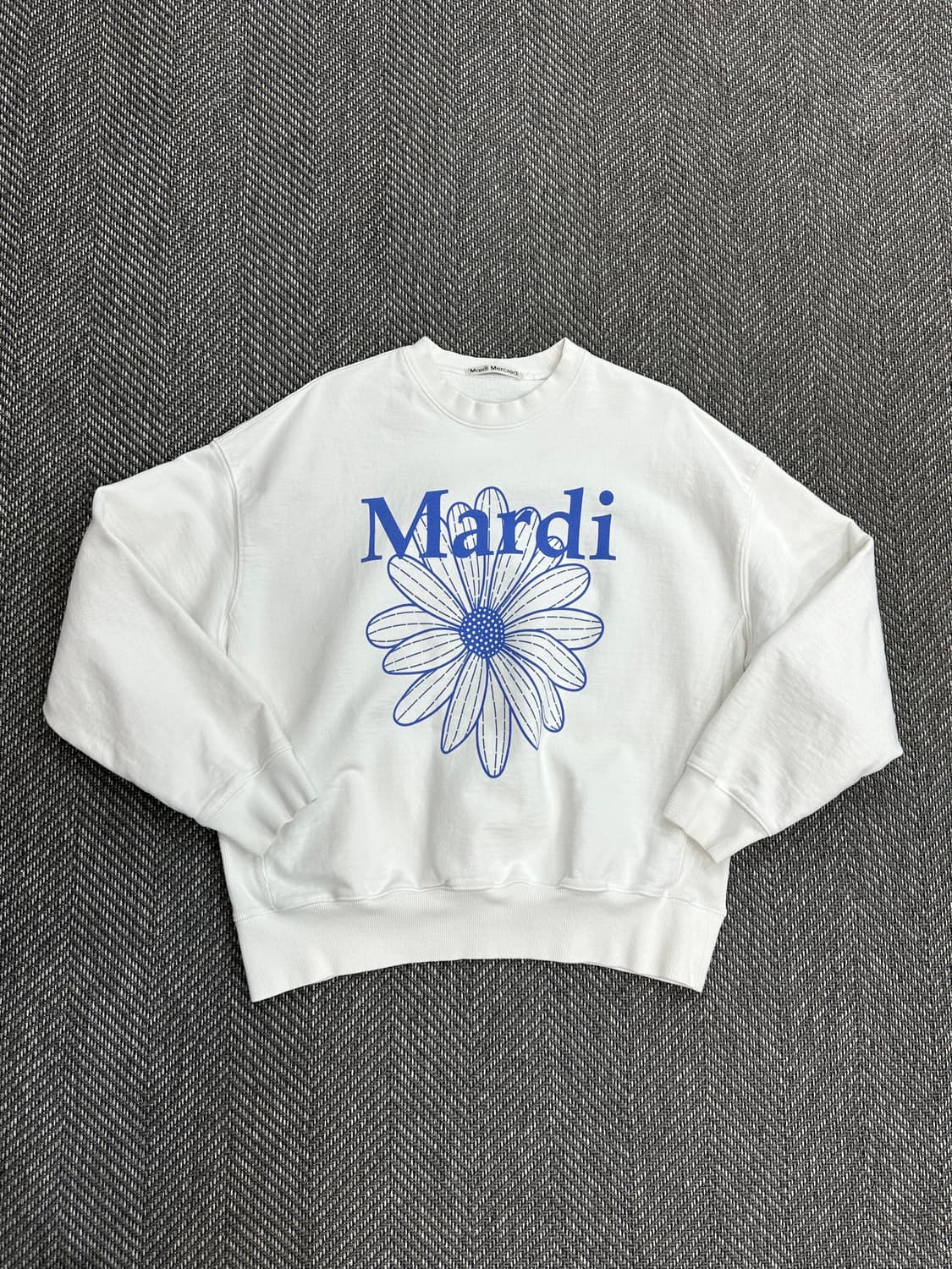 마르디메크르디 맨투맨 상품이미지1