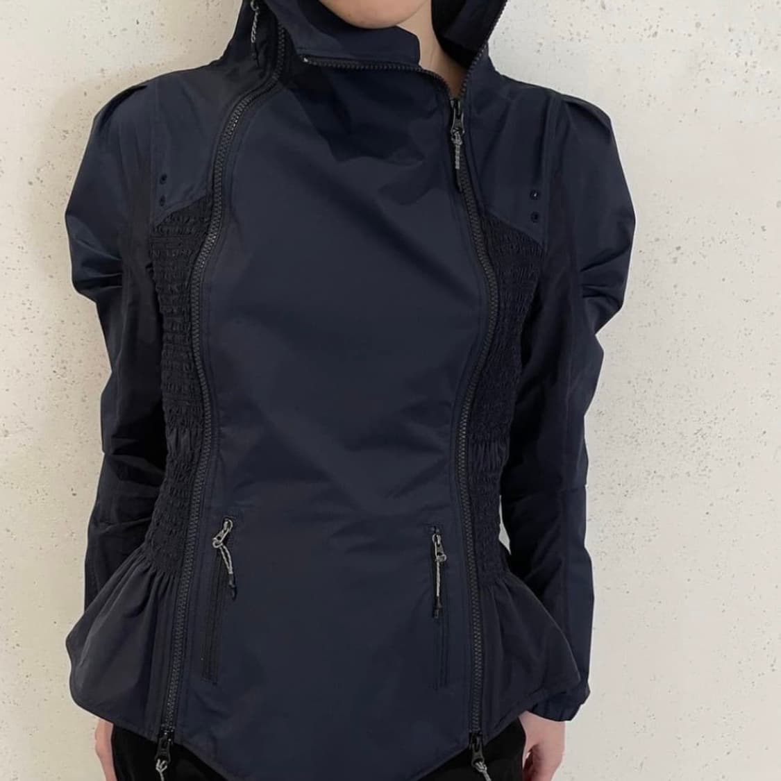 울리카 상투스 윈드브레이커 바람막이 자켓 상품이미지2