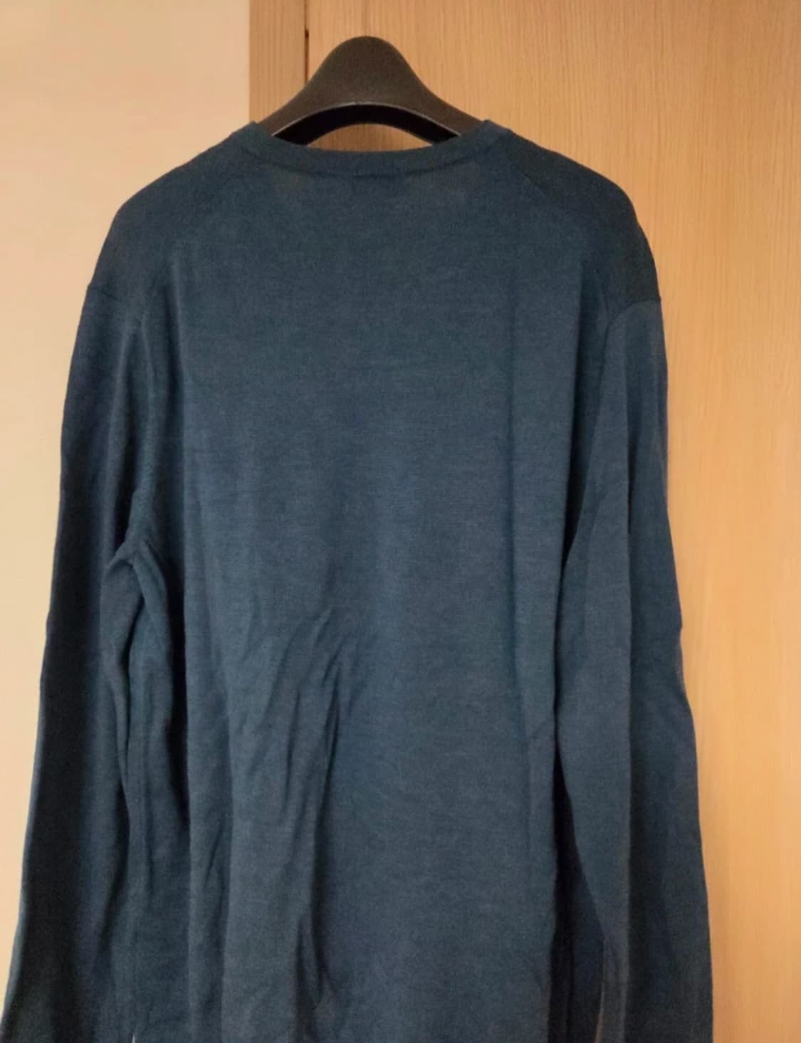 유니클로 V넥 니트 청록색  XL 상품이미지2