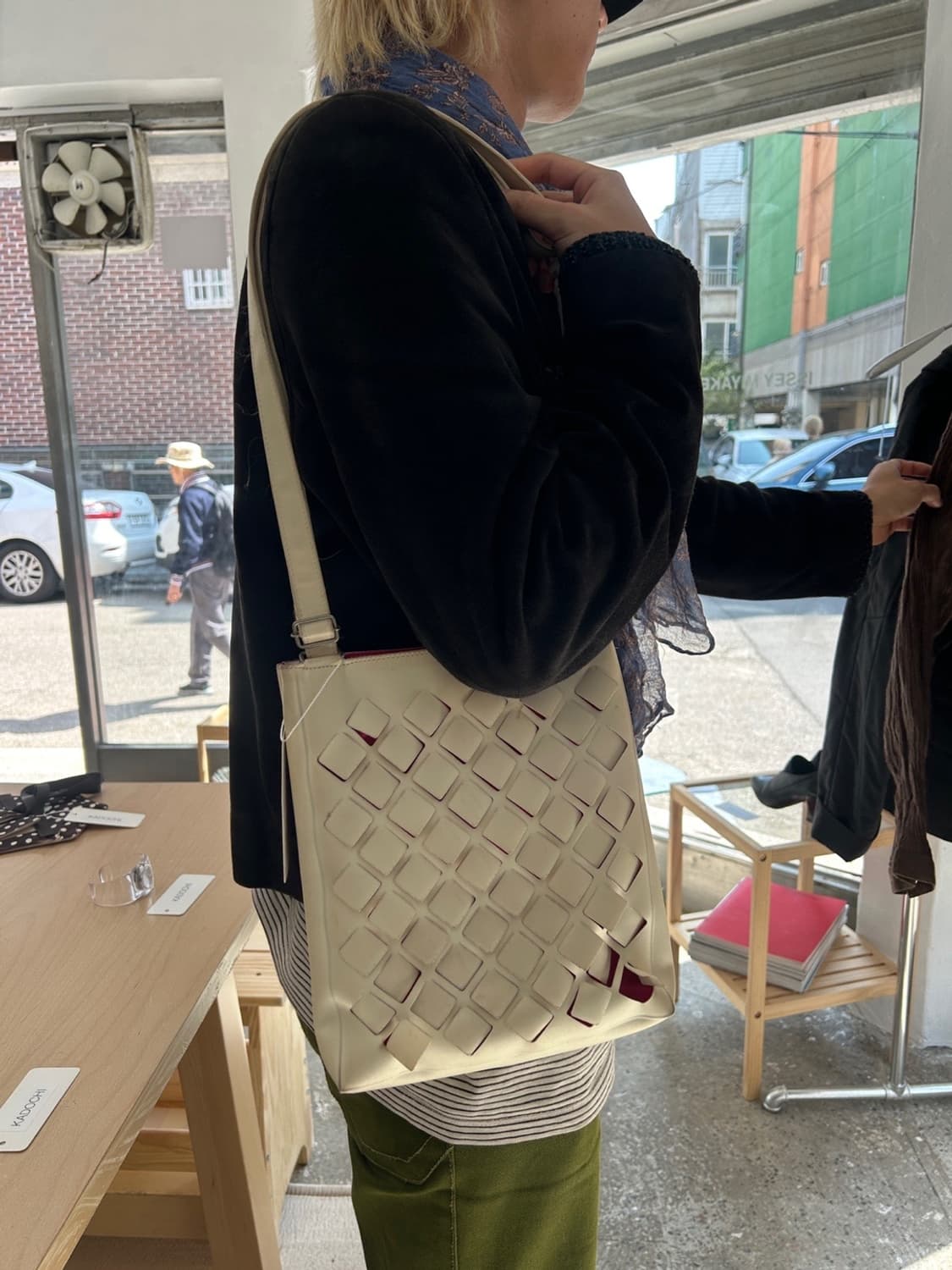 Issey Miyake Pleats Please tote bag 상품이미지3