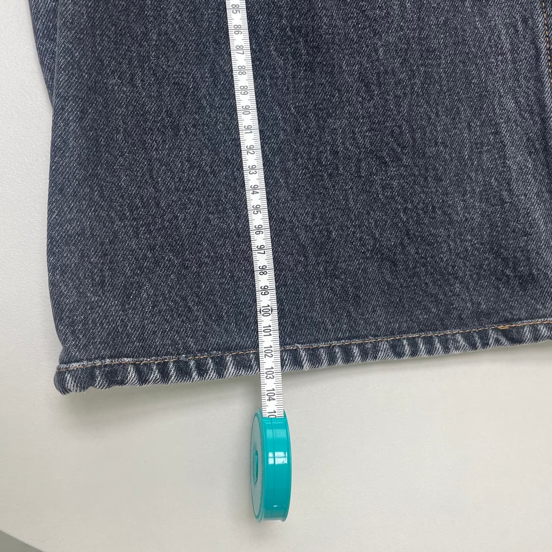 디젤 디라이즈 디스트레스드 스트레이트 진 상품이미지7