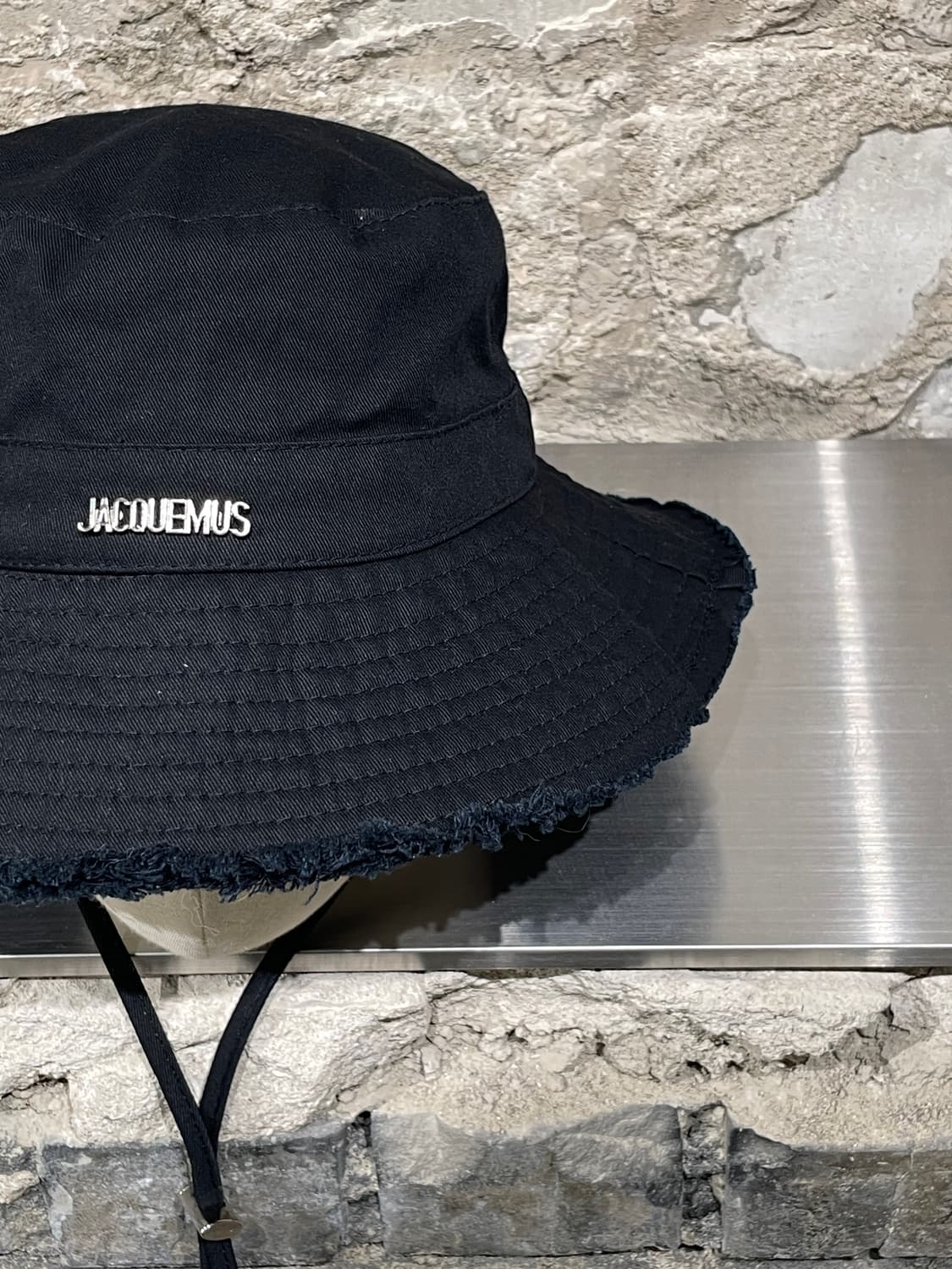 자크뮈스 블랙 아티초크 로고 버킷햇 상품이미지4