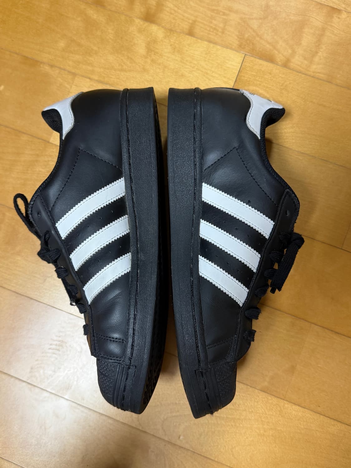 아디다스 슈퍼스타 코어 블랙 화이트 260 상품이미지3