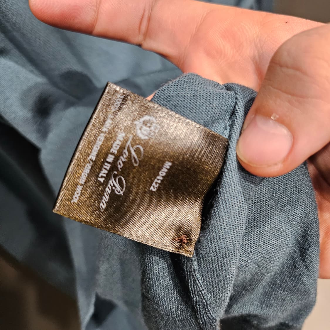 로로피아나 버진 울 니트 크루넥 니트 상품이미지5