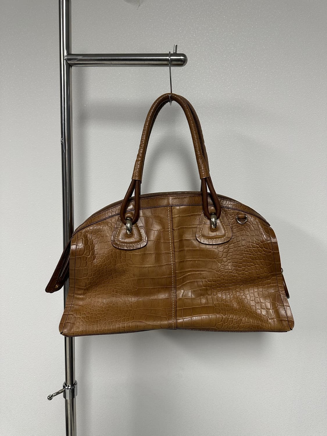 발렌시아가 레더 숄더백 상품이미지2