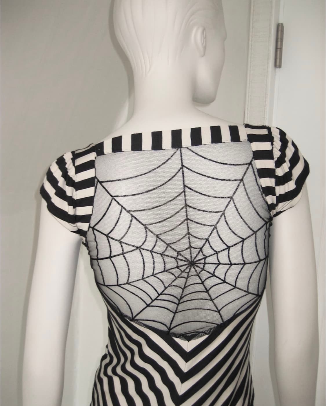 미스식스티 Spider Top 상품이미지2