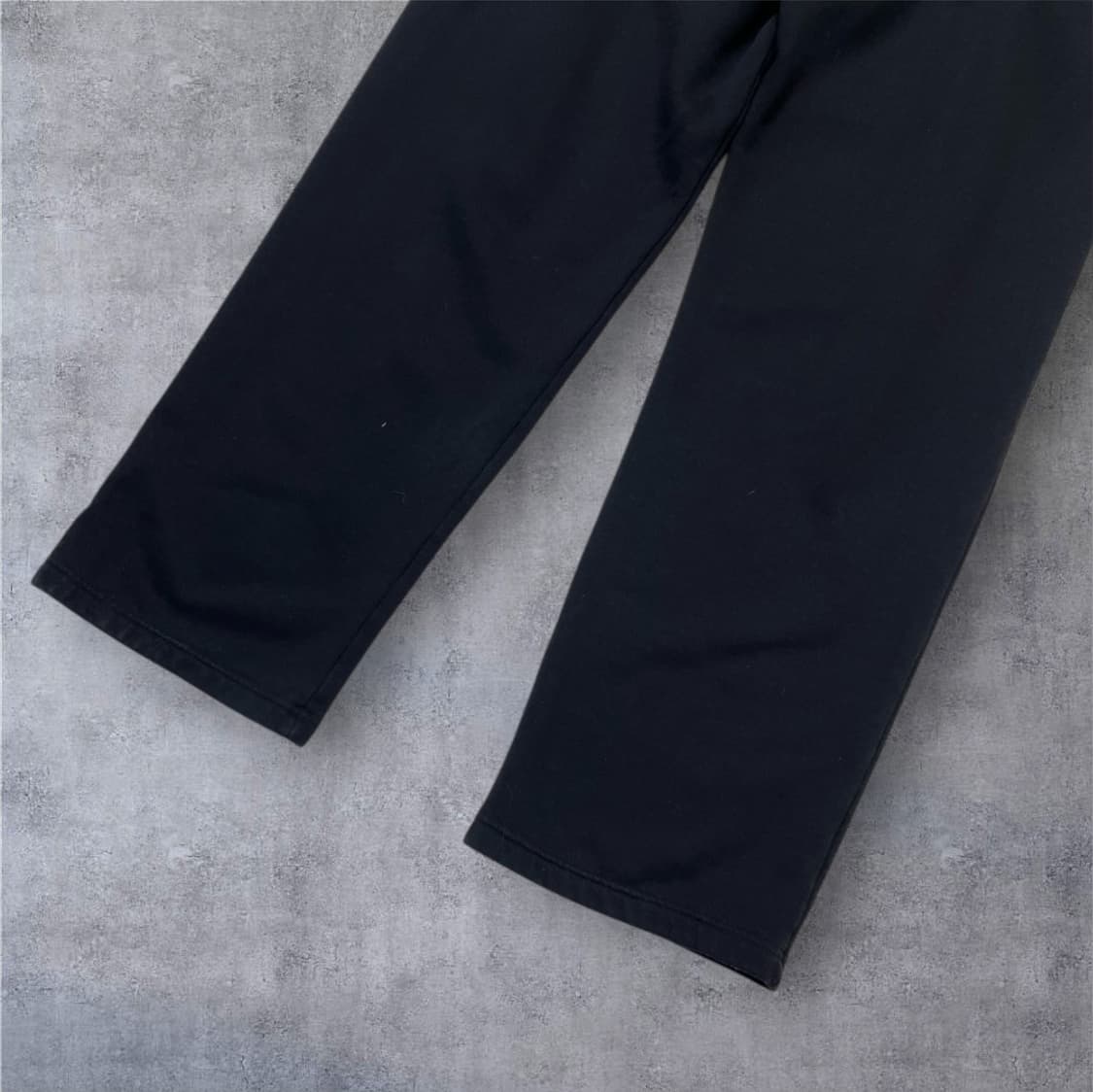 알로 Alo 블랙 아콜레이트 스트레이트 스웨트팬츠 S 상품이미지6
