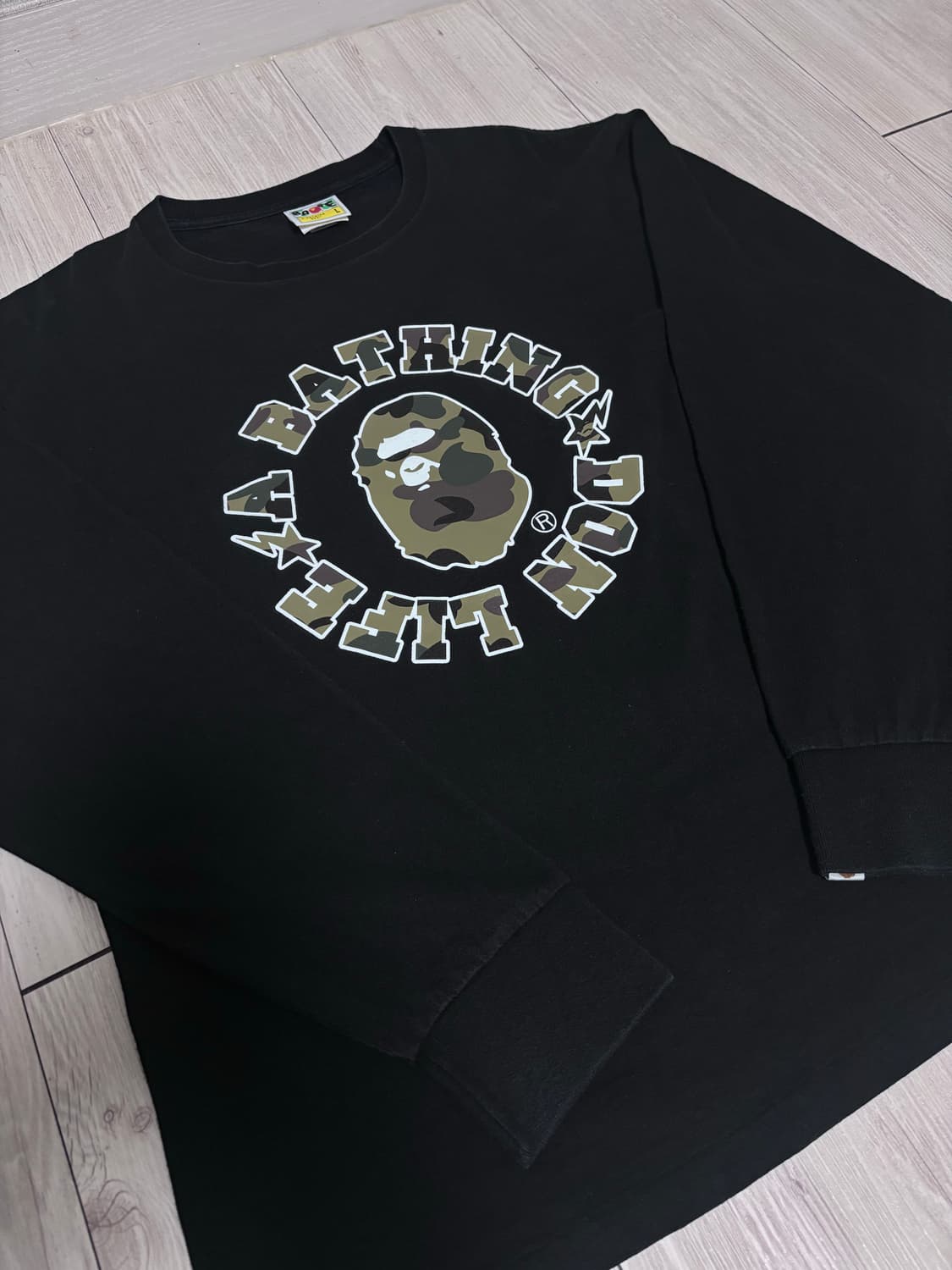 [정품] 베이프 빅션 카모 롱슬리브 L 상품이미지1