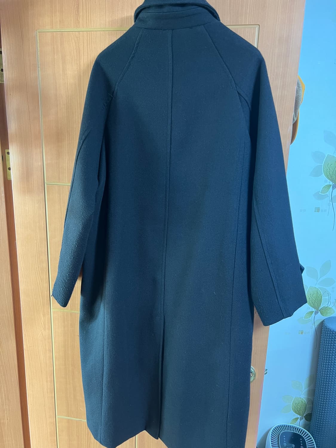 쟈니웨스트 블랙 발마칸 롱코트 상품이미지2