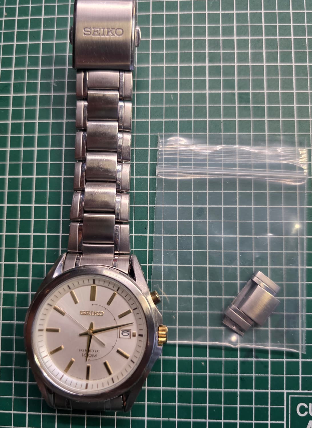 세이코 키네틱오토 (SKA525P1) 화이트 스틸시계 상품이미지3