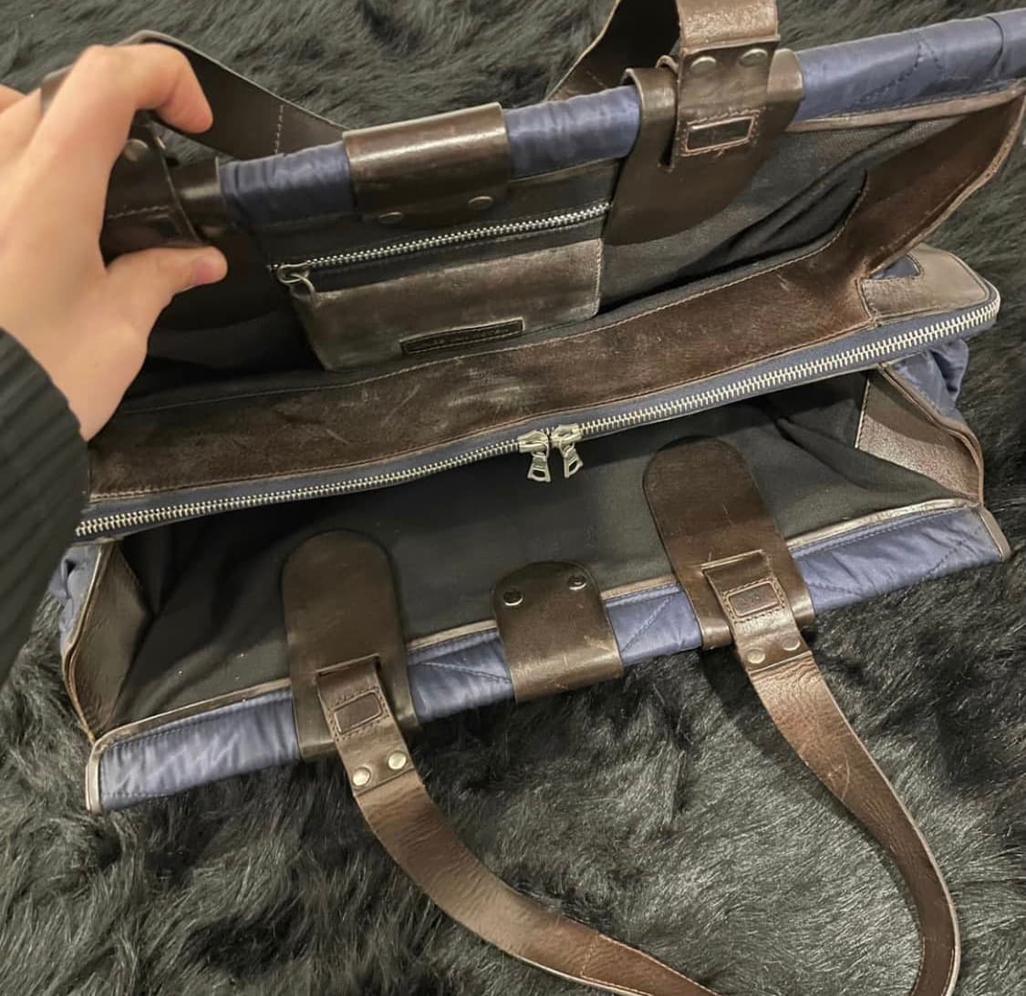 드리스반노튼 퀼팅 레더백 가방 상품이미지4