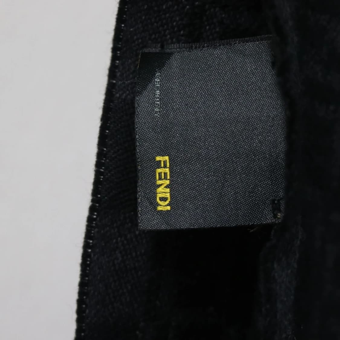 펜디 로고워크  울 머플러 46633 상품이미지3