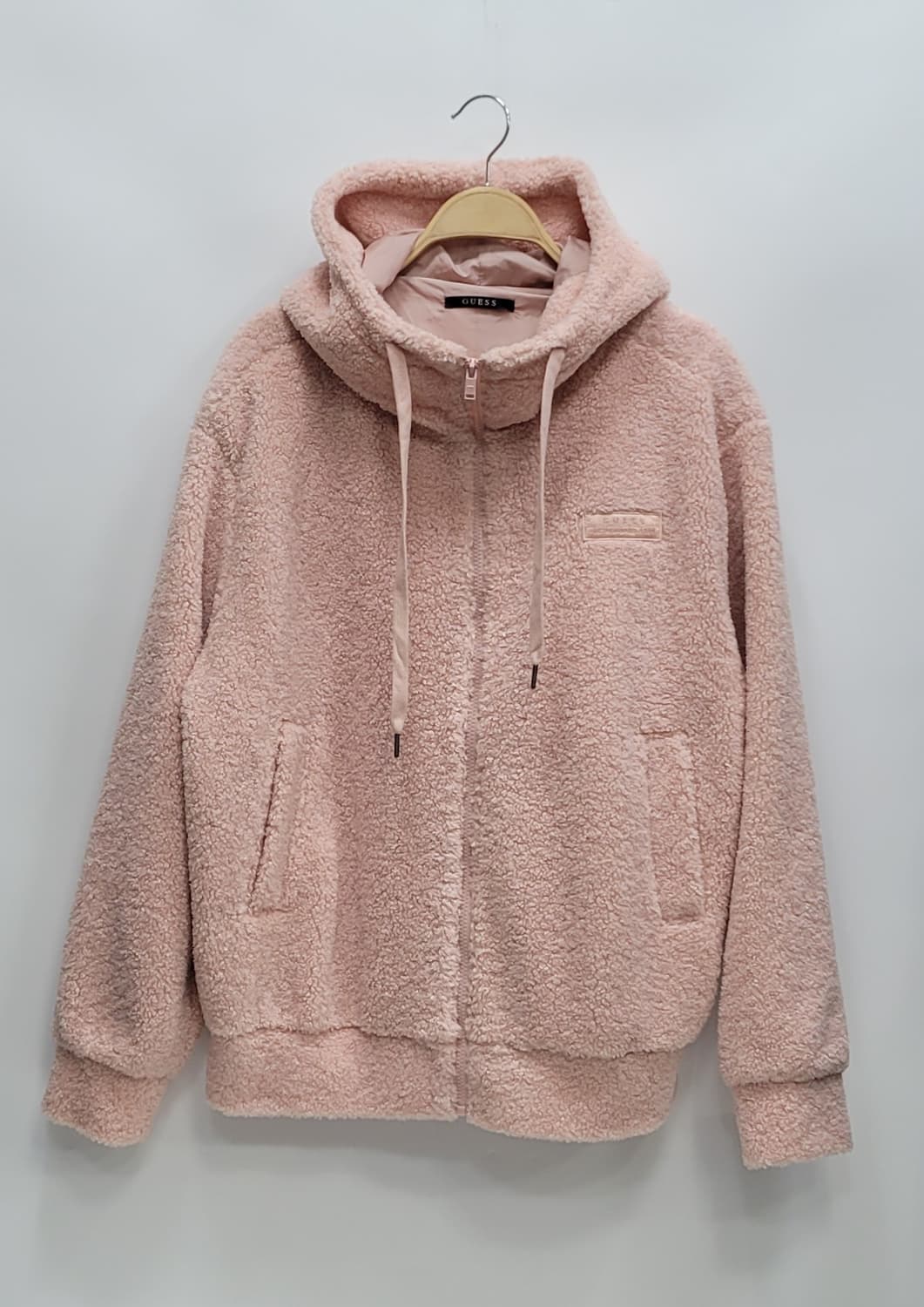 GUESS 21FW 게스 플리스 후드 집업 자켓 / 남 L 라이트핑크
 상품이미지1