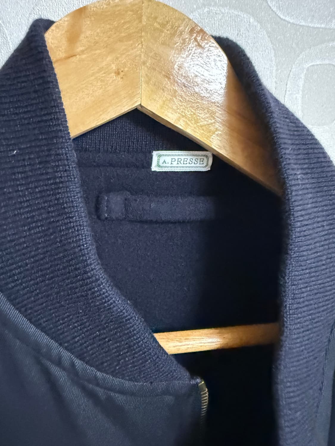 A.presse 24aw 실크 패딩 네이비 2사이즈 아프레쎄 상품이미지5