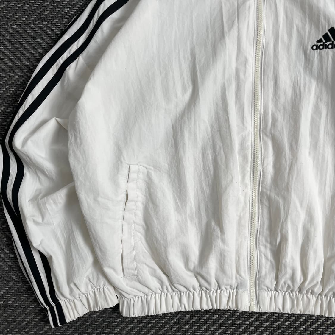 아디다스 신형 크롭 나일론 우븐 트랙 바람막이 y 3073 상품이미지4