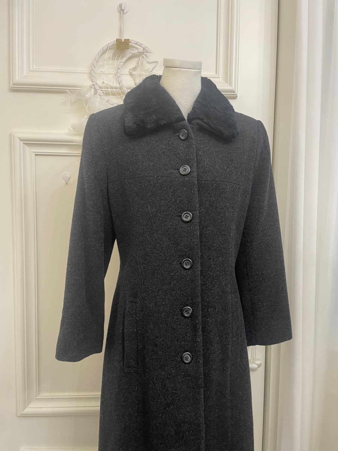 black wool back belt point long coat 상품이미지5