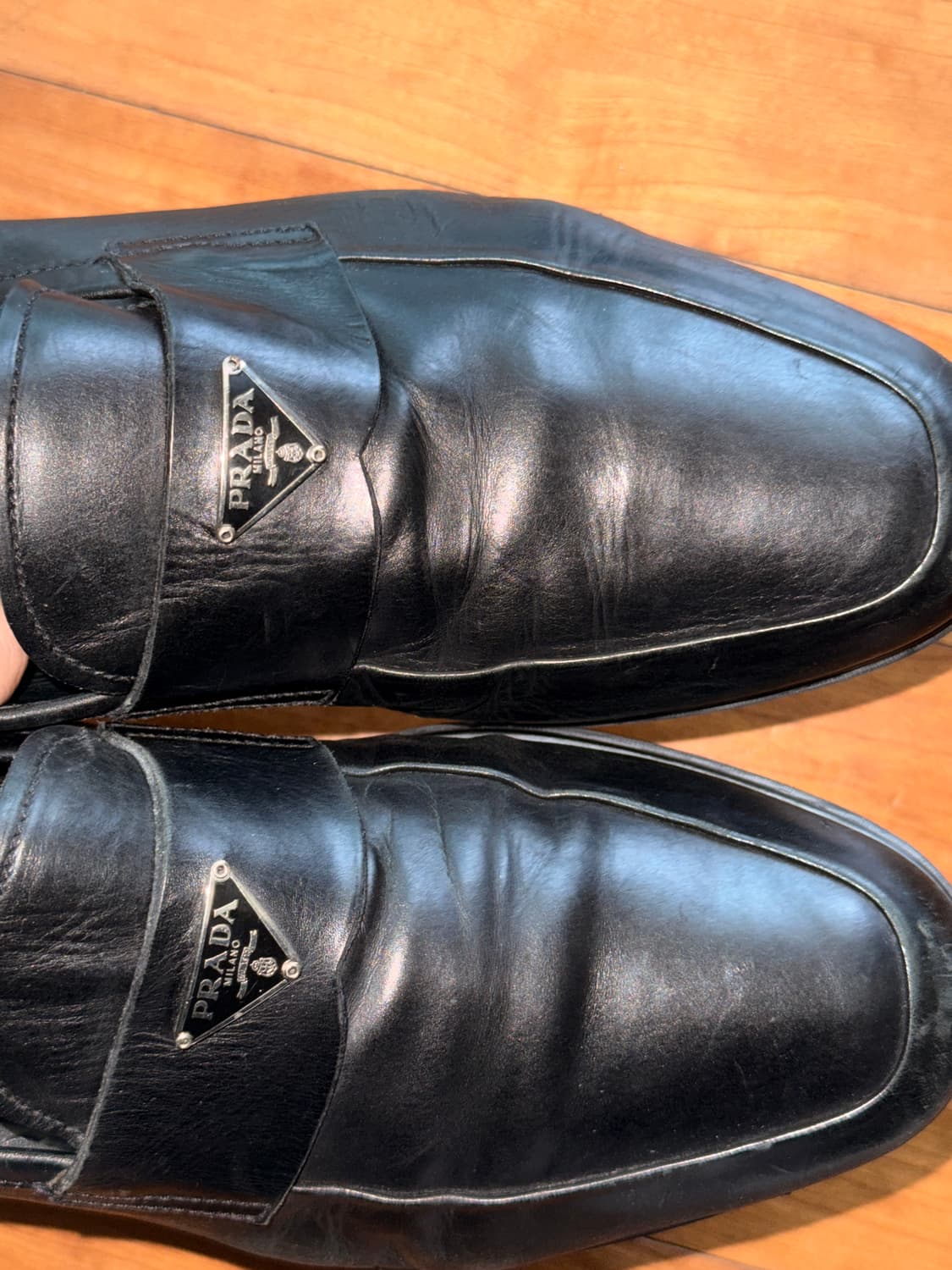 삼각 로고 로퍼 상품이미지5