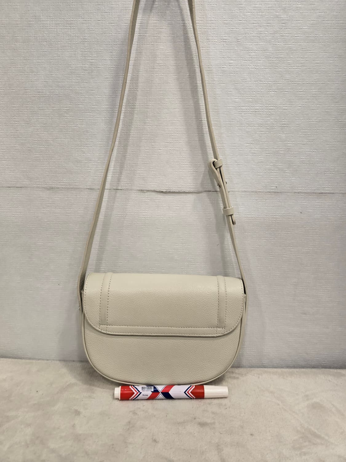 레이드백 로니 클래식 아이보리 반달 스몰  숄더백 상품이미지2