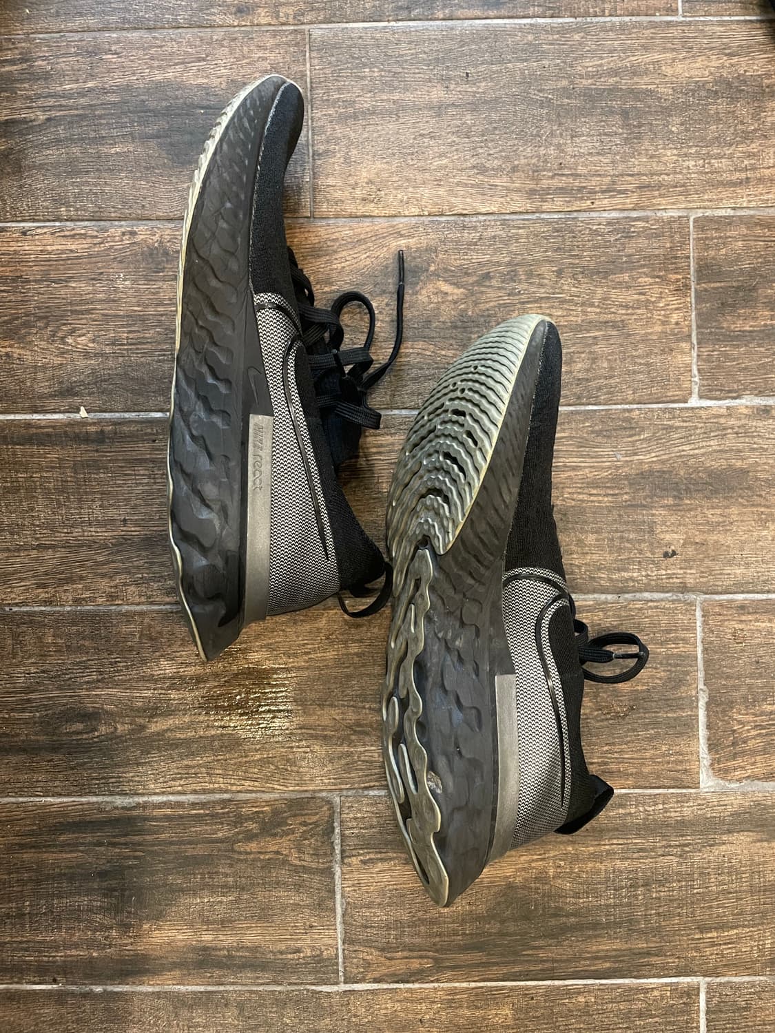 나이키 리액트 인피니티 런닝화 블랙 280mm 상품이미지1