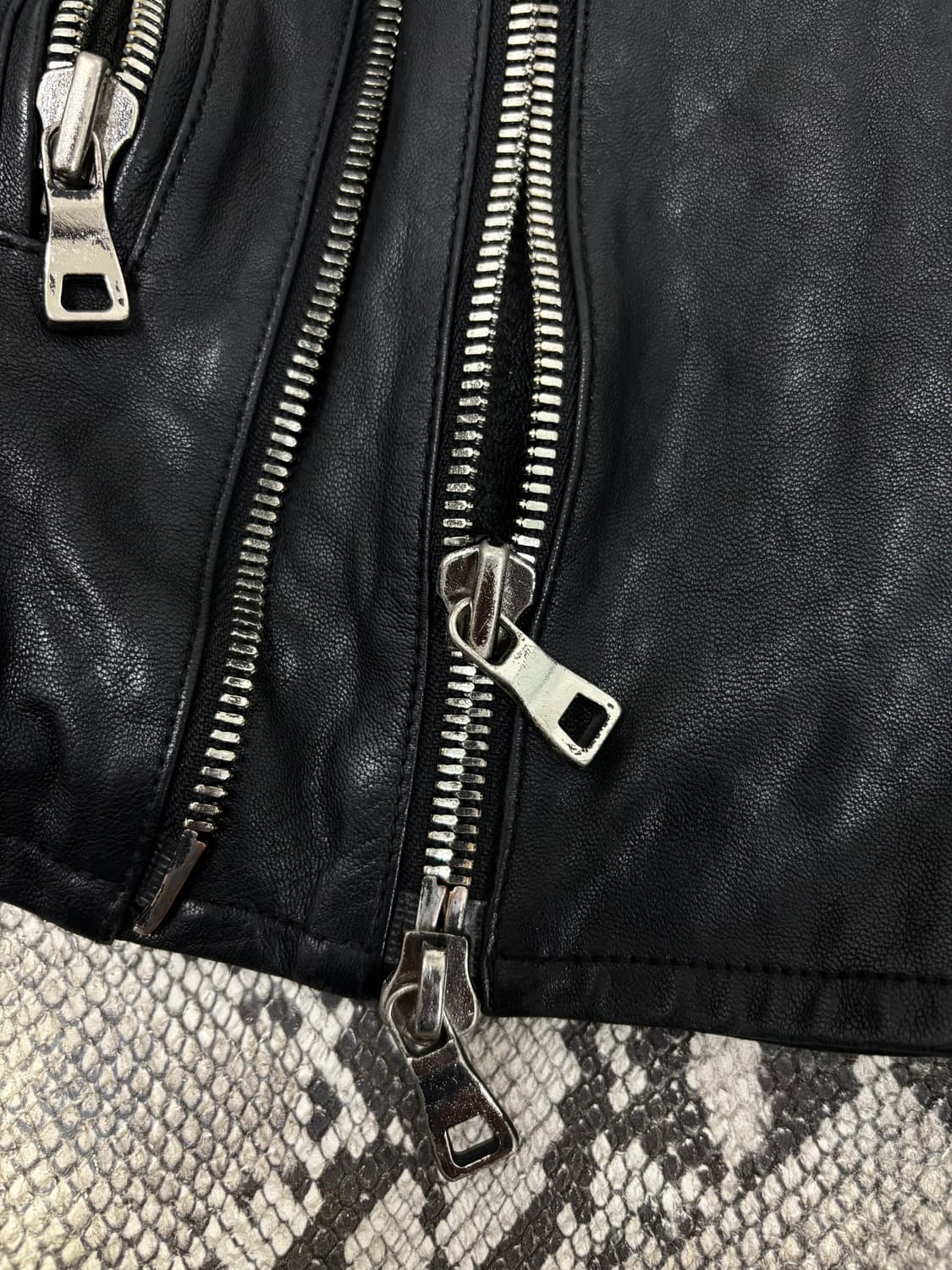 [DUDE LINE]LambSkin 2Zipper 2-Way Leathe 상품이미지3