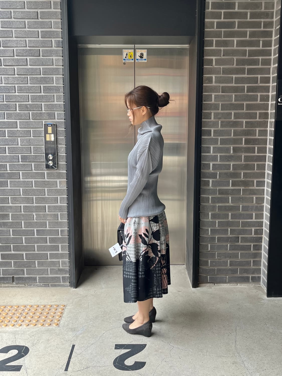 Issey Miyake 이세이미야케 하이넥 플리츠 탑 그레이 블루 상품이미지3