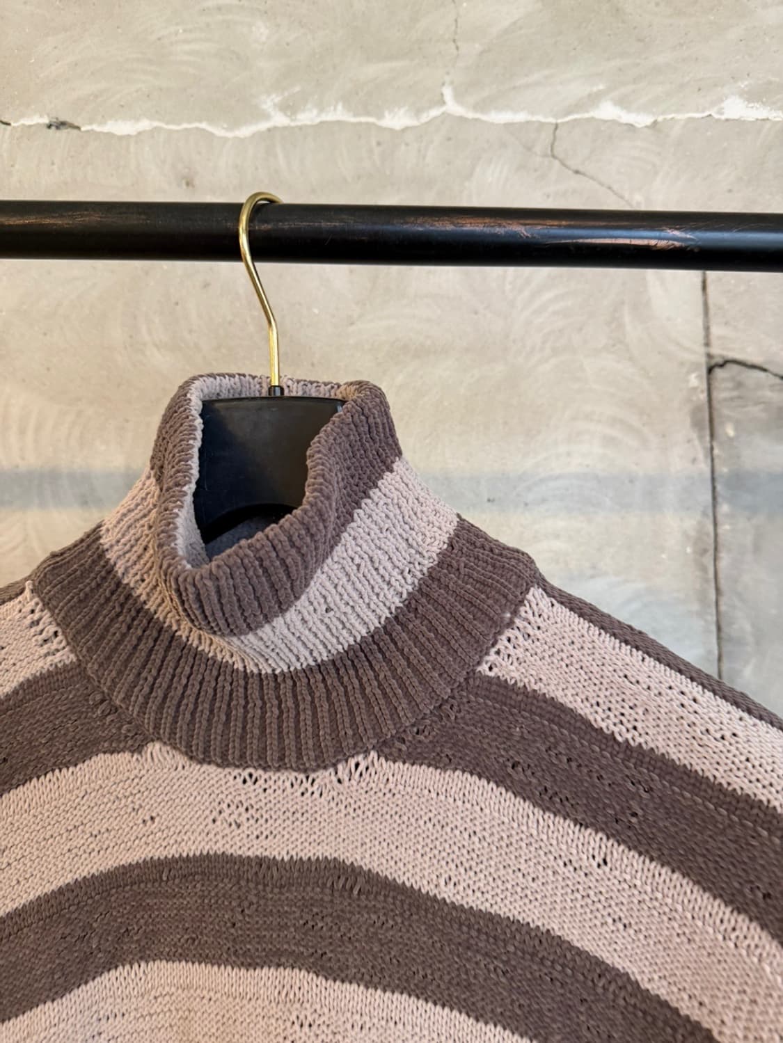 써네이 모호크넥 니트 100 상품이미지3