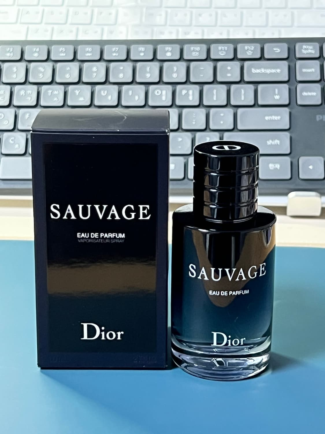 디올 소바쥬 오 드 퍼퓸 60ml 용량 90% 상품이미지1