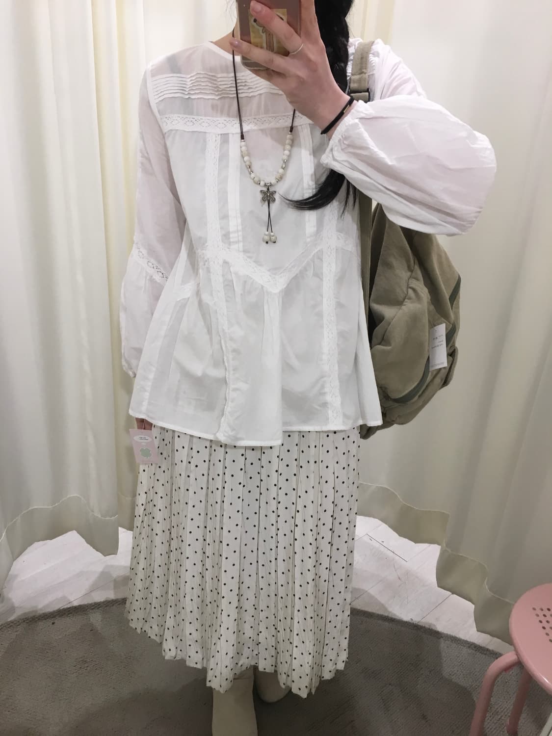 사선 레이스 블라우스 상품이미지3