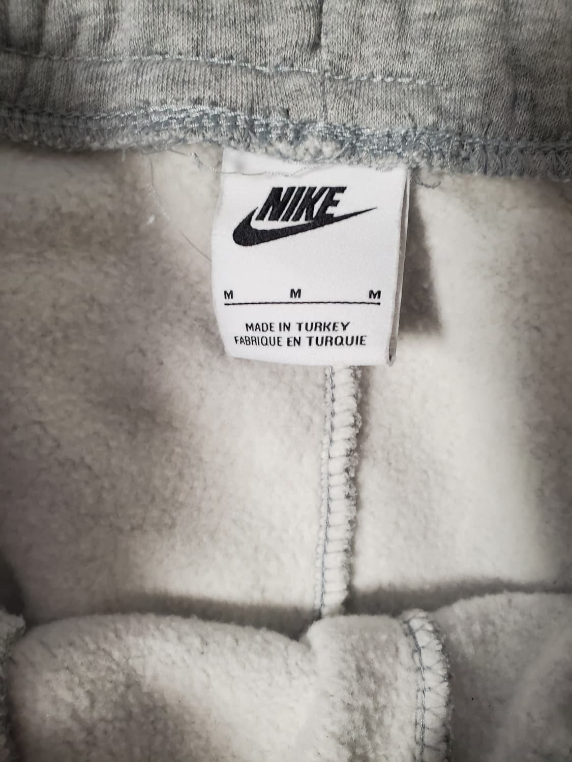 나이키 그레이 카고 조거 기모 팬츠 사이즈M

오염 하자 없이 깨끗해요^ 상품이미지7