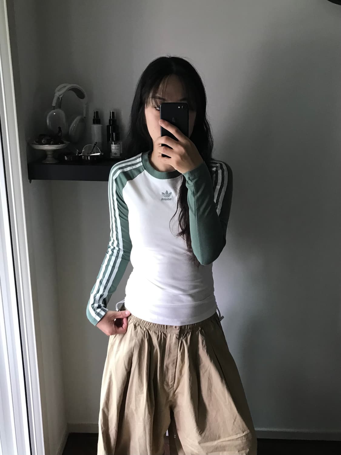 아디다스 중앙 트레포일 사이드라인 나그랑 긴팔티 상품이미지3