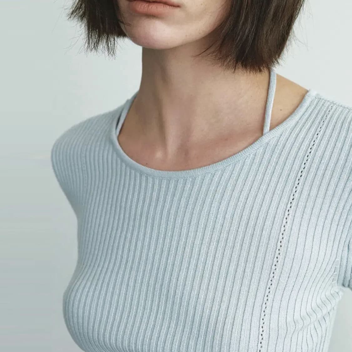 루에브르(LOEUVRE) 크로스 스트랩 니트탑 55 상품이미지2