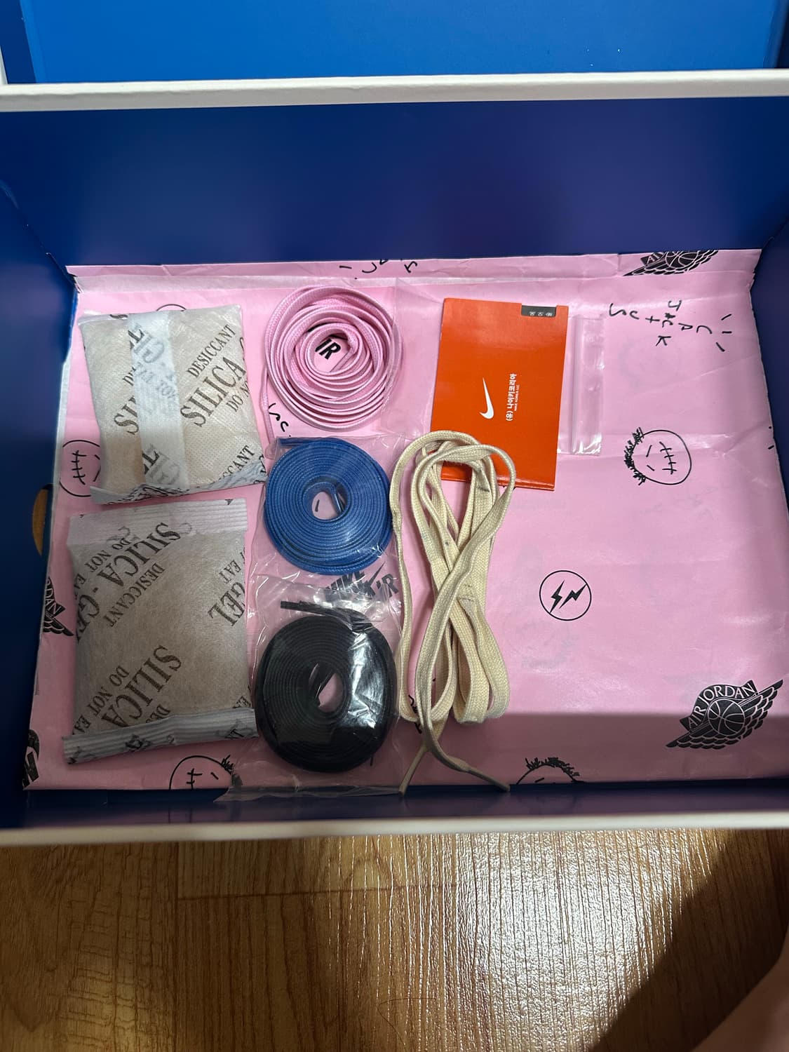 조던1스캇 프라그먼트 로우 상품이미지3