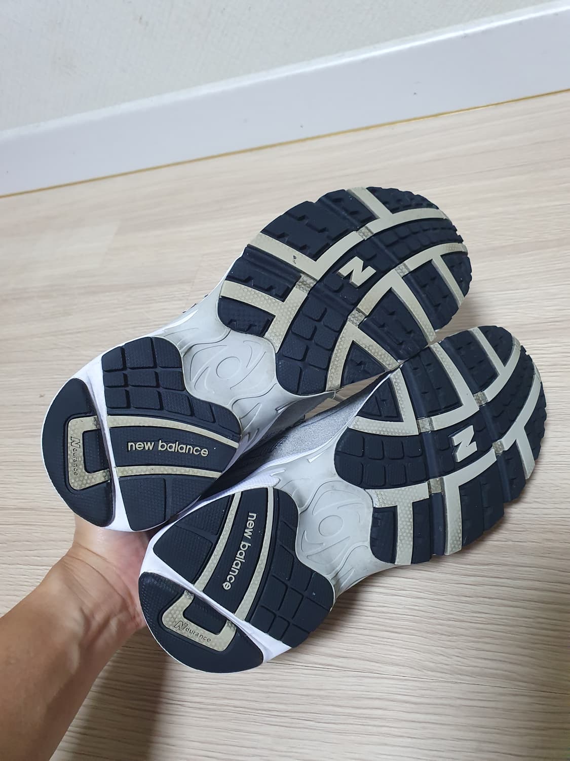 뉴발란스 725 그레이 운동화 240 상품이미지7