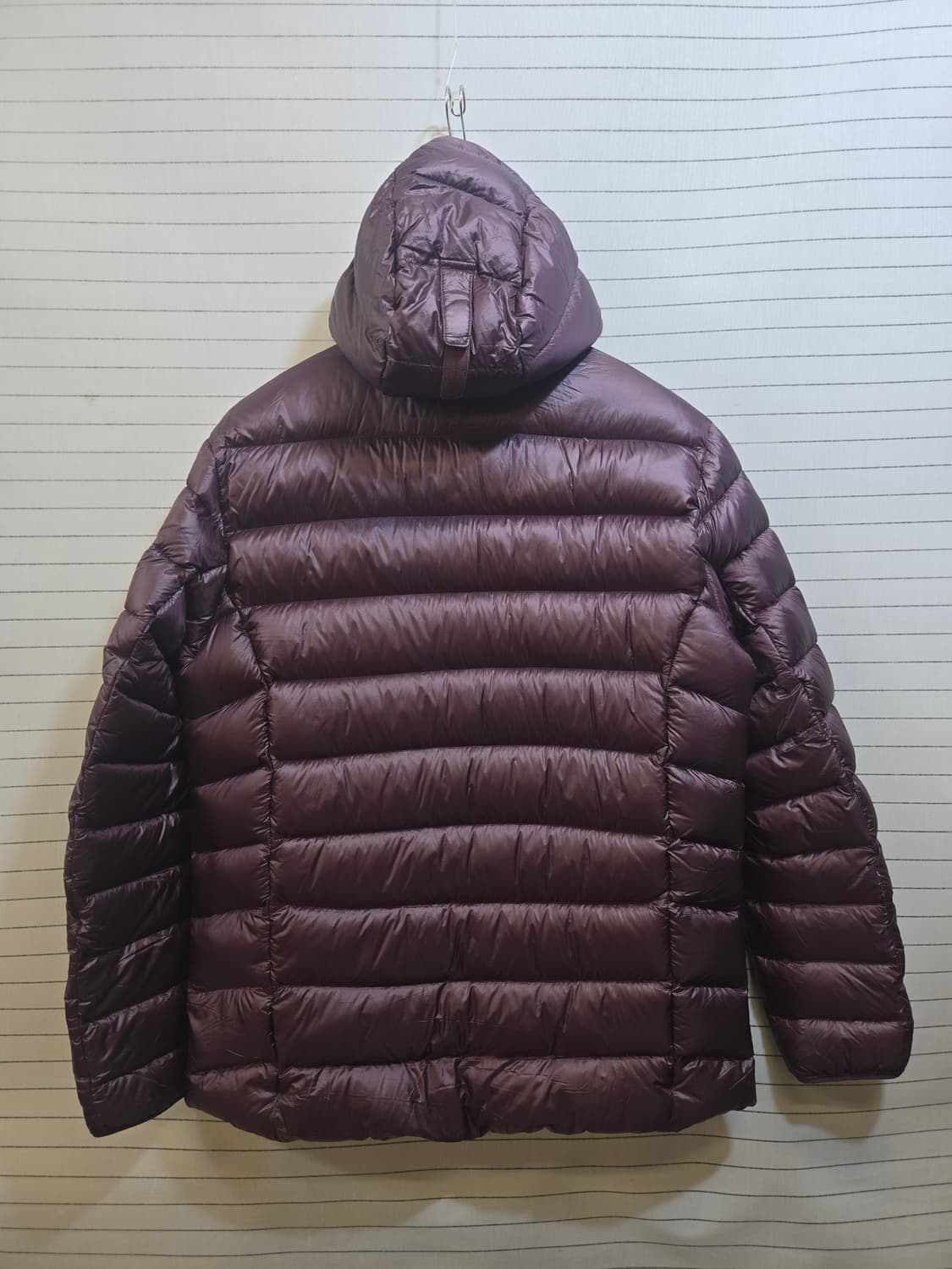 몽벨 경량패딩 버건디후드 상품이미지10