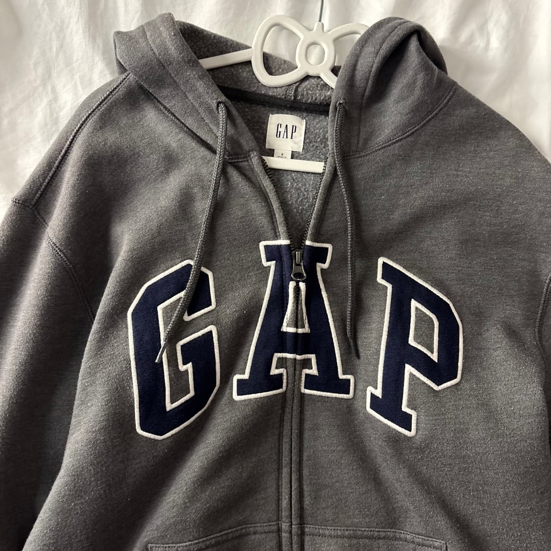 갭 차콜 후드집업 상품이미지2