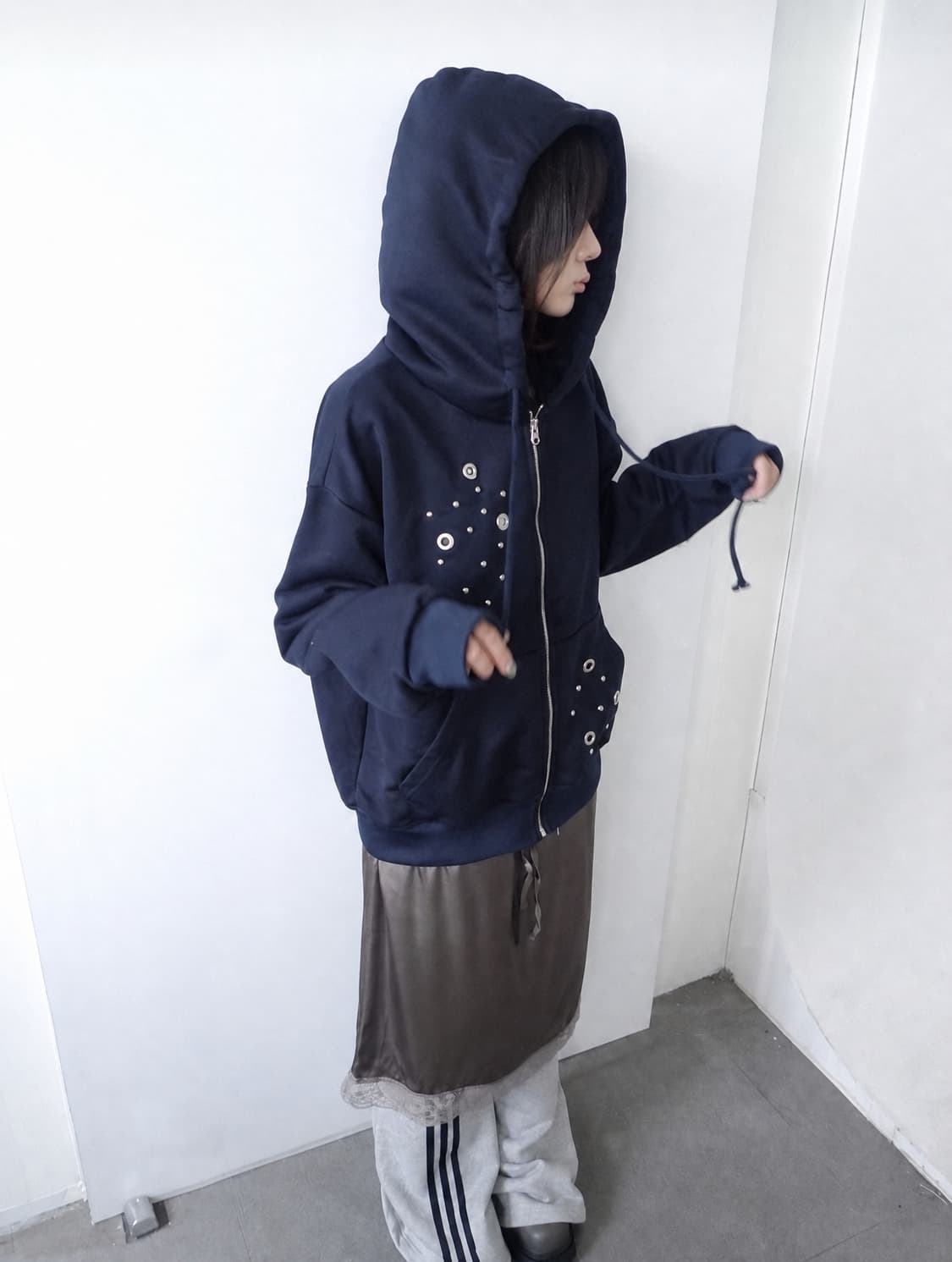 네이비 스터드 써클 후드집업 새 거 상품이미지1