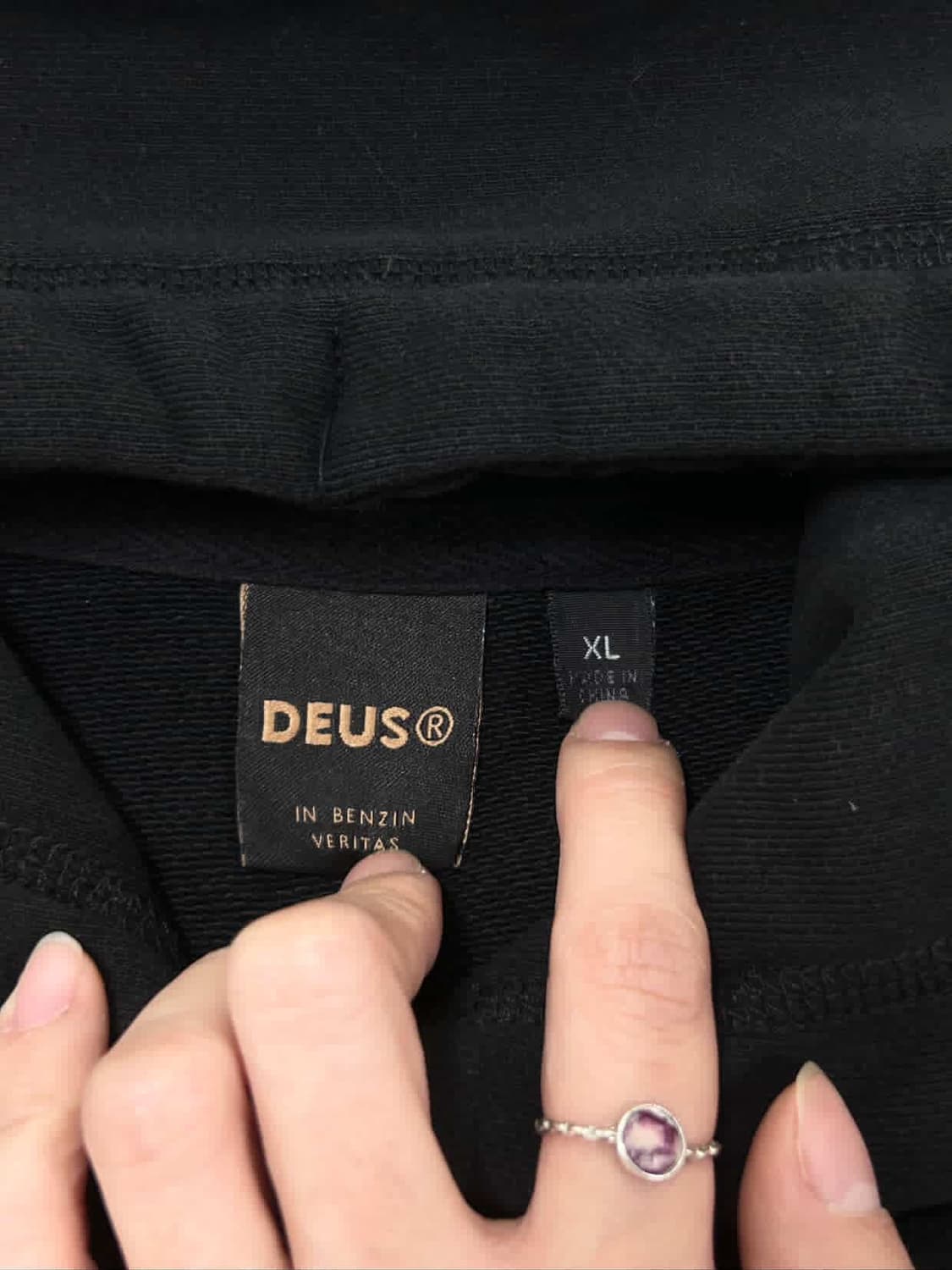 데우스 엑스마키나 빅로고 블랙 후드 상품이미지8