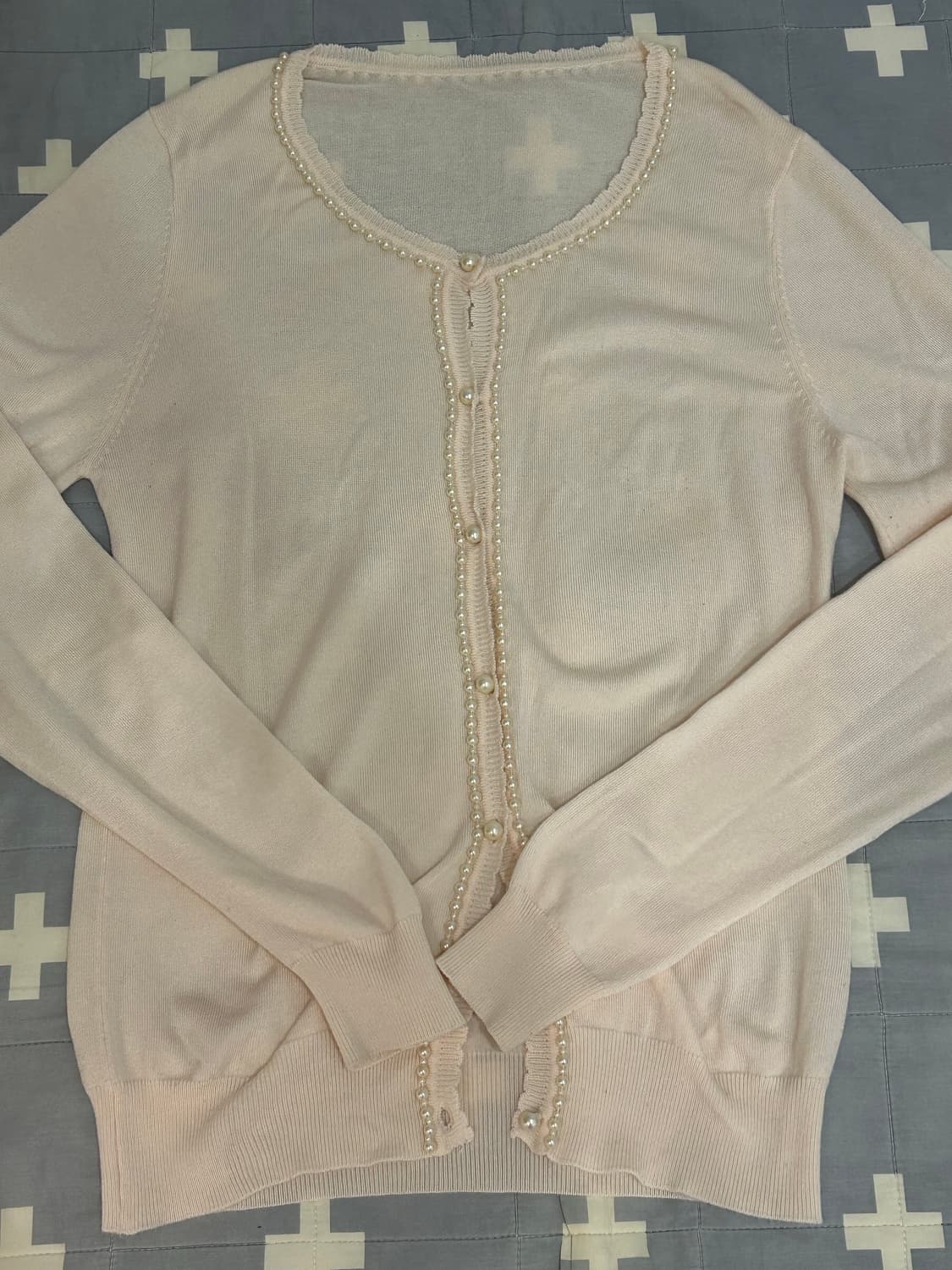 진주 디테일 딸기우유 니트 상품이미지1