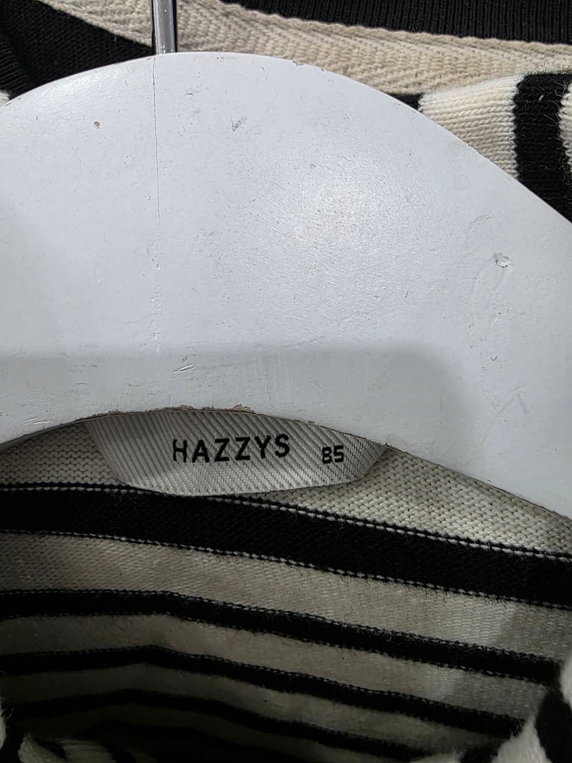 헤지스 여성 반집업 피케이 반팔티 상품이미지3