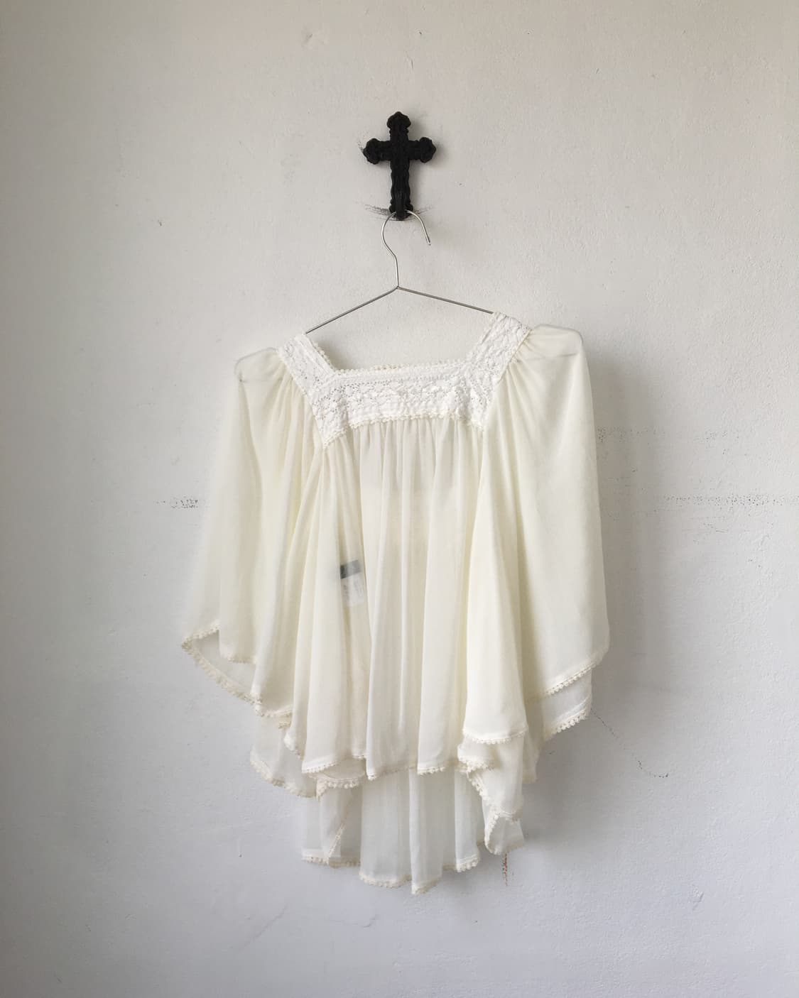 Crochet trimming cape mood top 상품이미지4