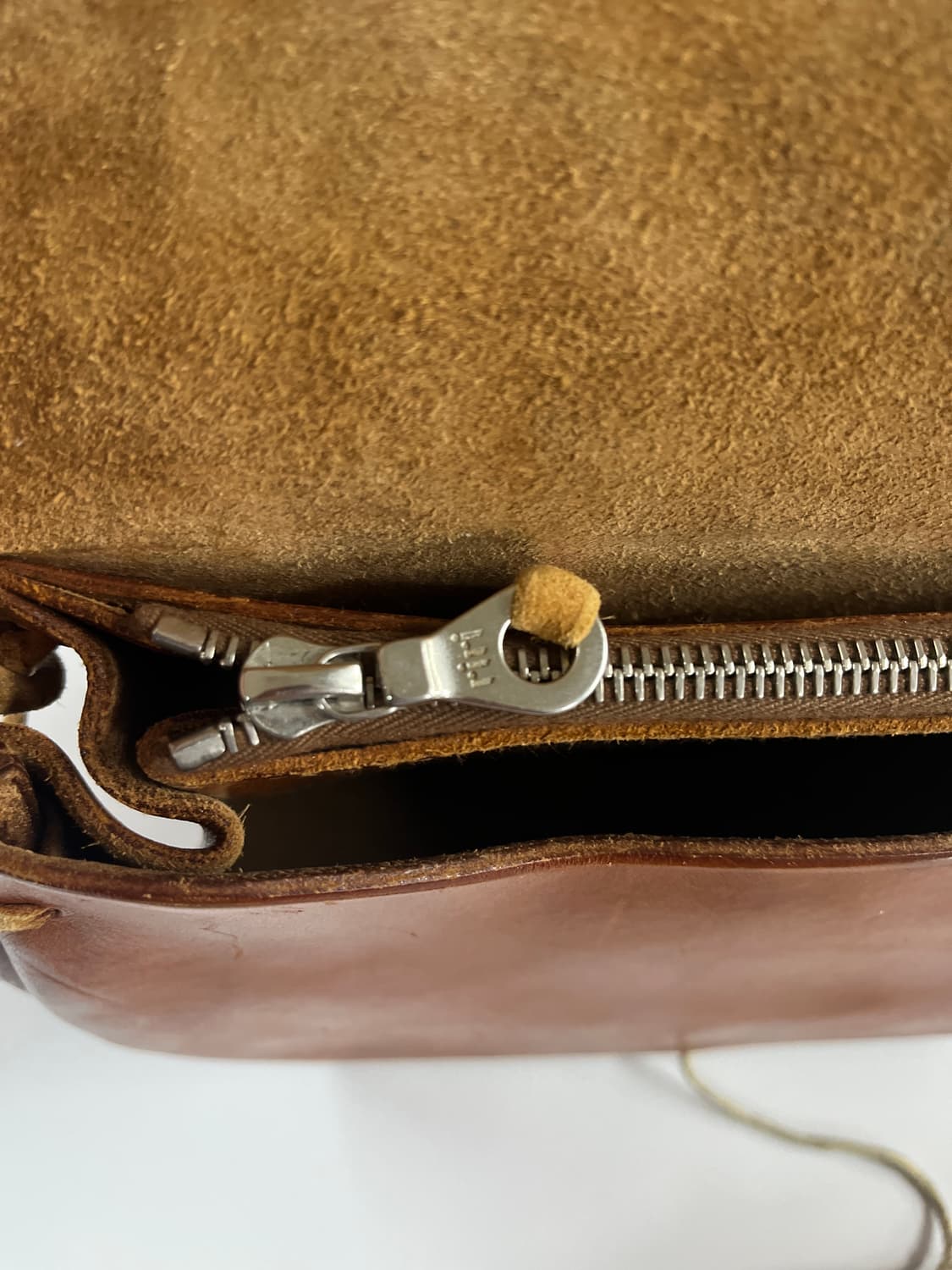 고로스 새들레더 네츄럴 인디언콘초 크로스 버킷백 상품이미지7