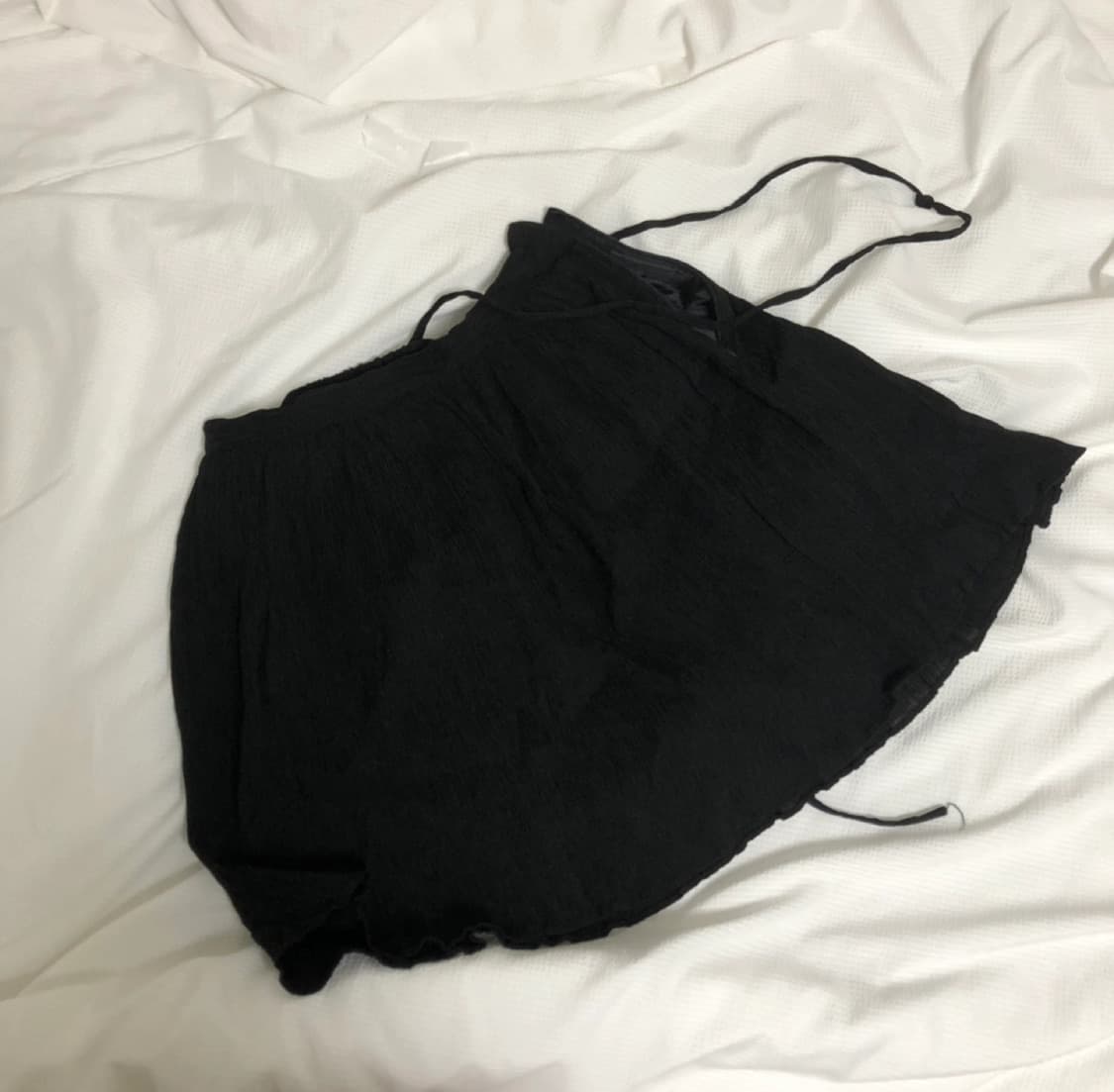 애니원모어 블랙 스커트 상품이미지2